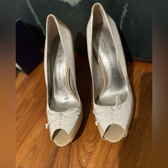 Marc Fisher Peep Toe Oxford Pump in Tan and White - Picture 3 of 5